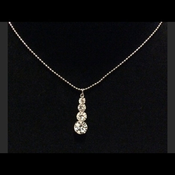Gorgeous four Stone Cubic Zirconia  CZ necklace - Picture 1 of 2